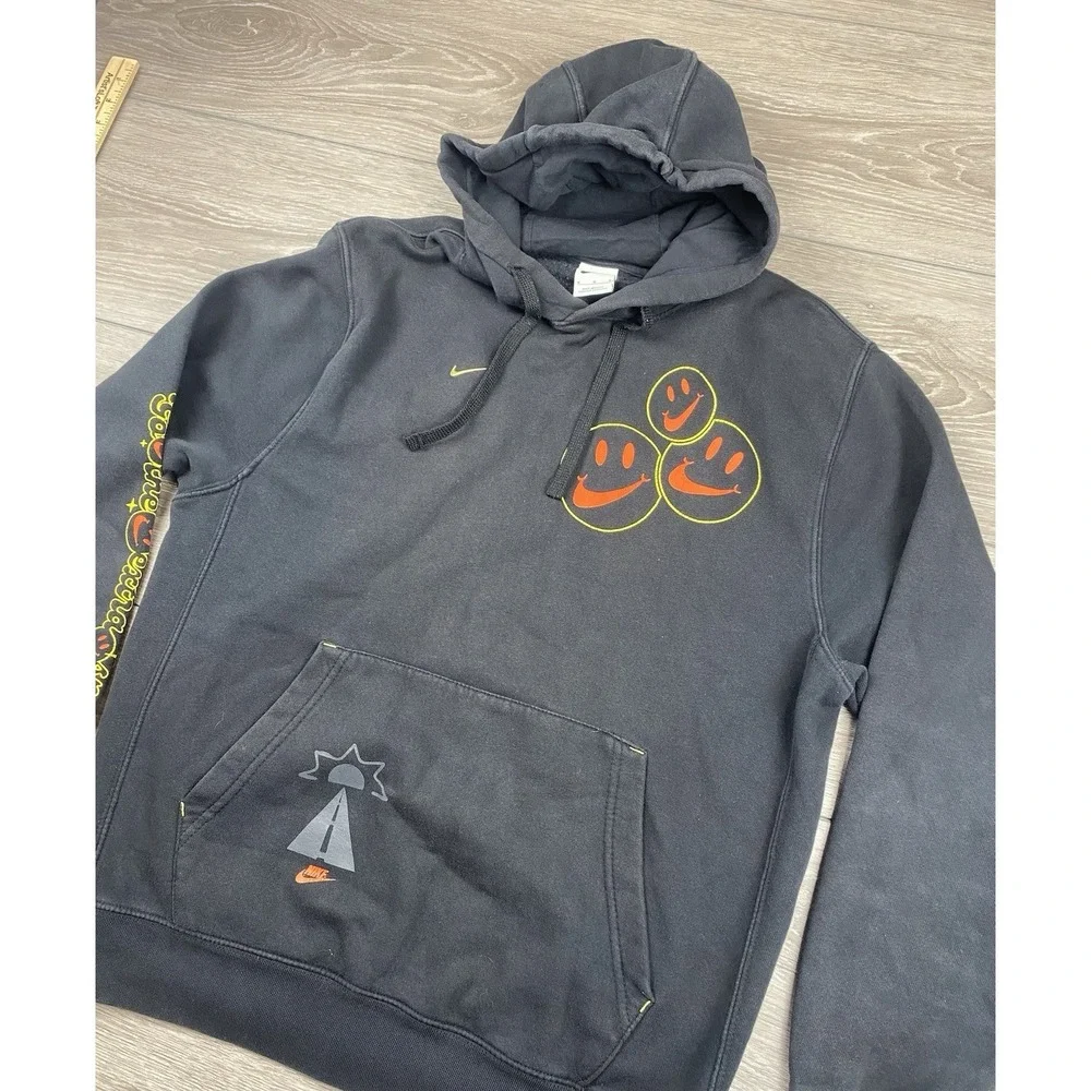 Nike Men's "Go The Extra Smile" Graphic Pullover Hoodie Black Size Medium - Picture 1 of 10